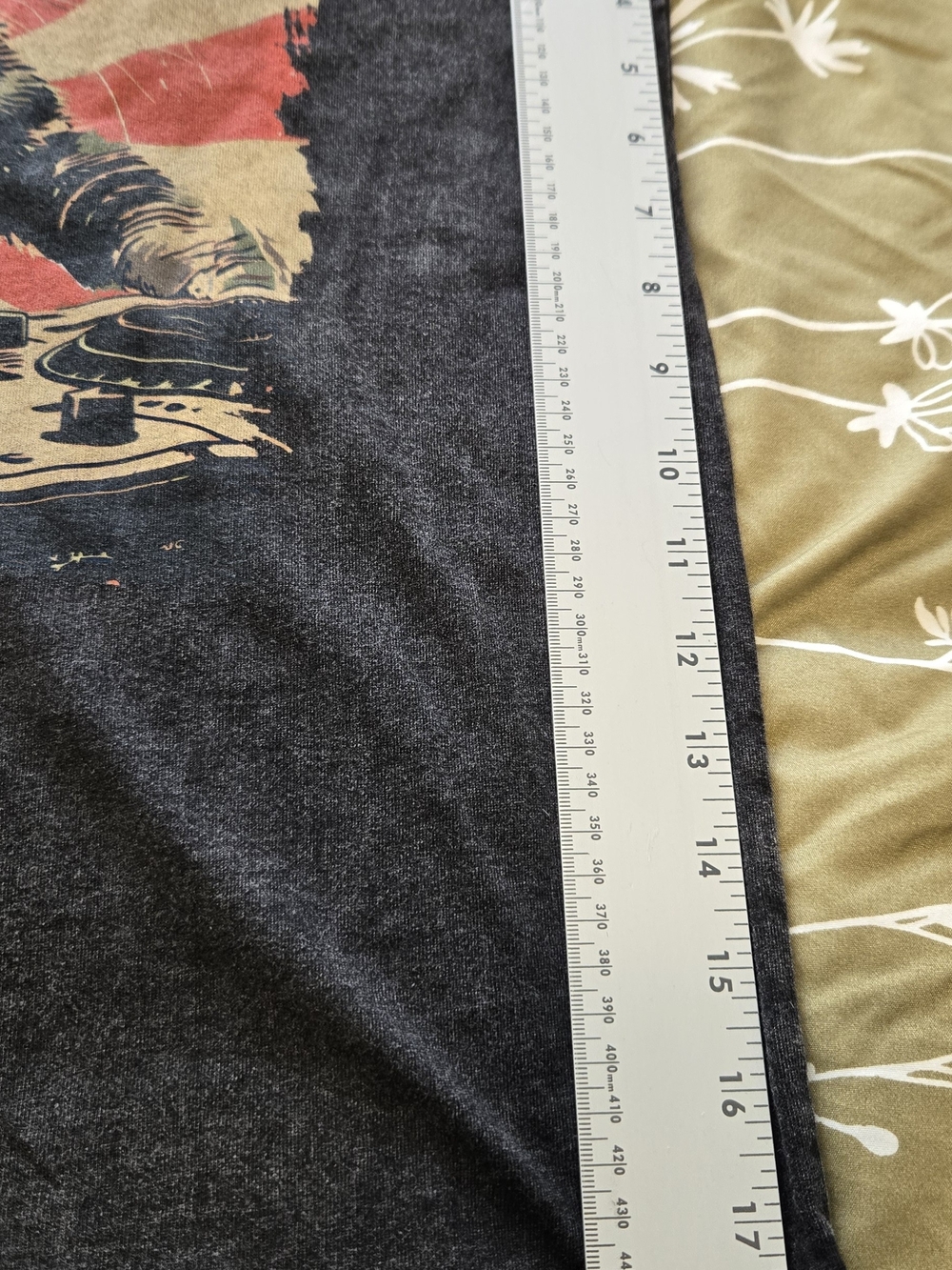 Vintage-Style Black Cat DJ Graphic T- Shirt Comfort Colors,unique Med - Picture 8 of 10